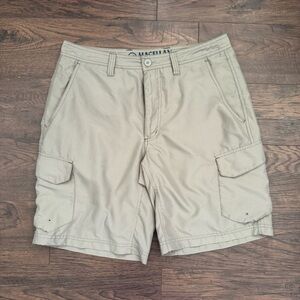 Magellan Outdoors Khaki Cargo Embroidered Fishing Shorts Men’s Size 32